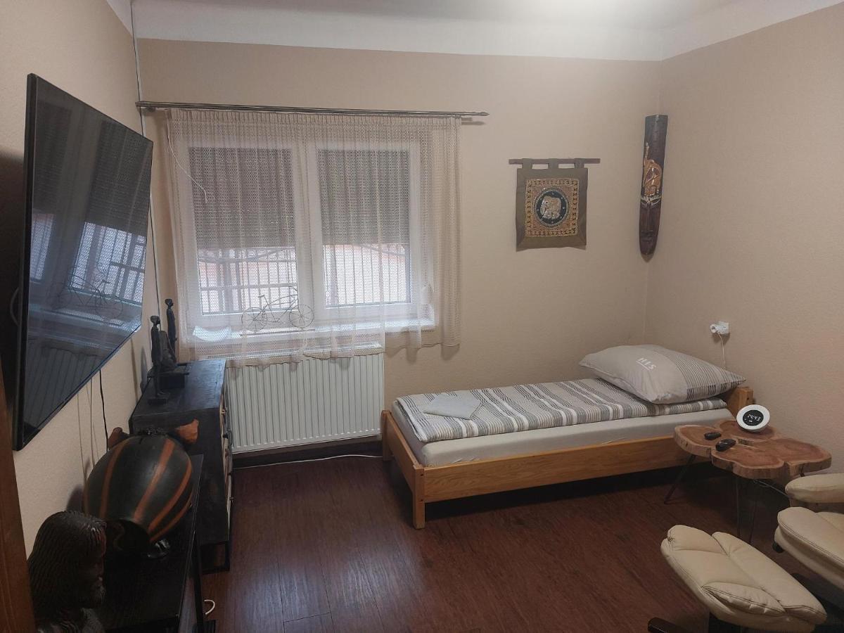 Feher Galamb Apartman Gyál Exteriér fotografie